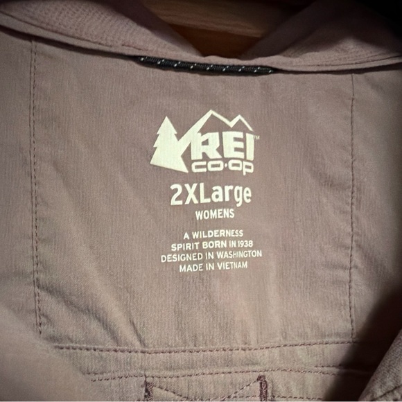 REI Mauve Button Up Size 2XL Womens - Picture 2 of 4